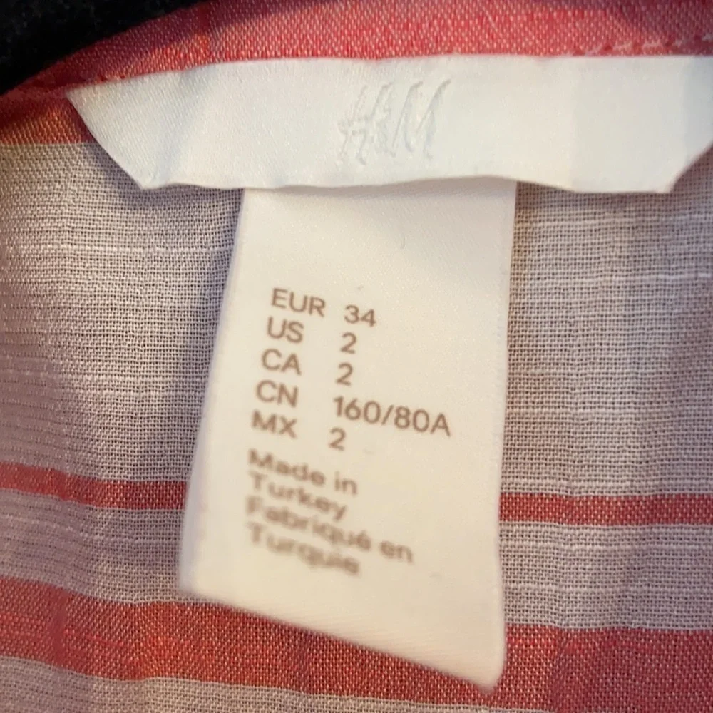 HM Button Down Blouse Oversized - Picture 2 of 6